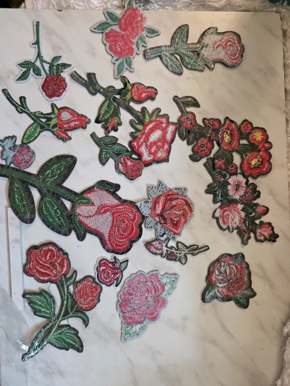 15 Red Rose Embroidered Iron-On Patches - Floral Motif